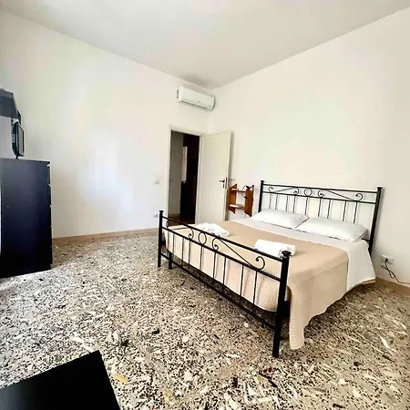 Casa Mari Aurelio San Pietro Apartment *